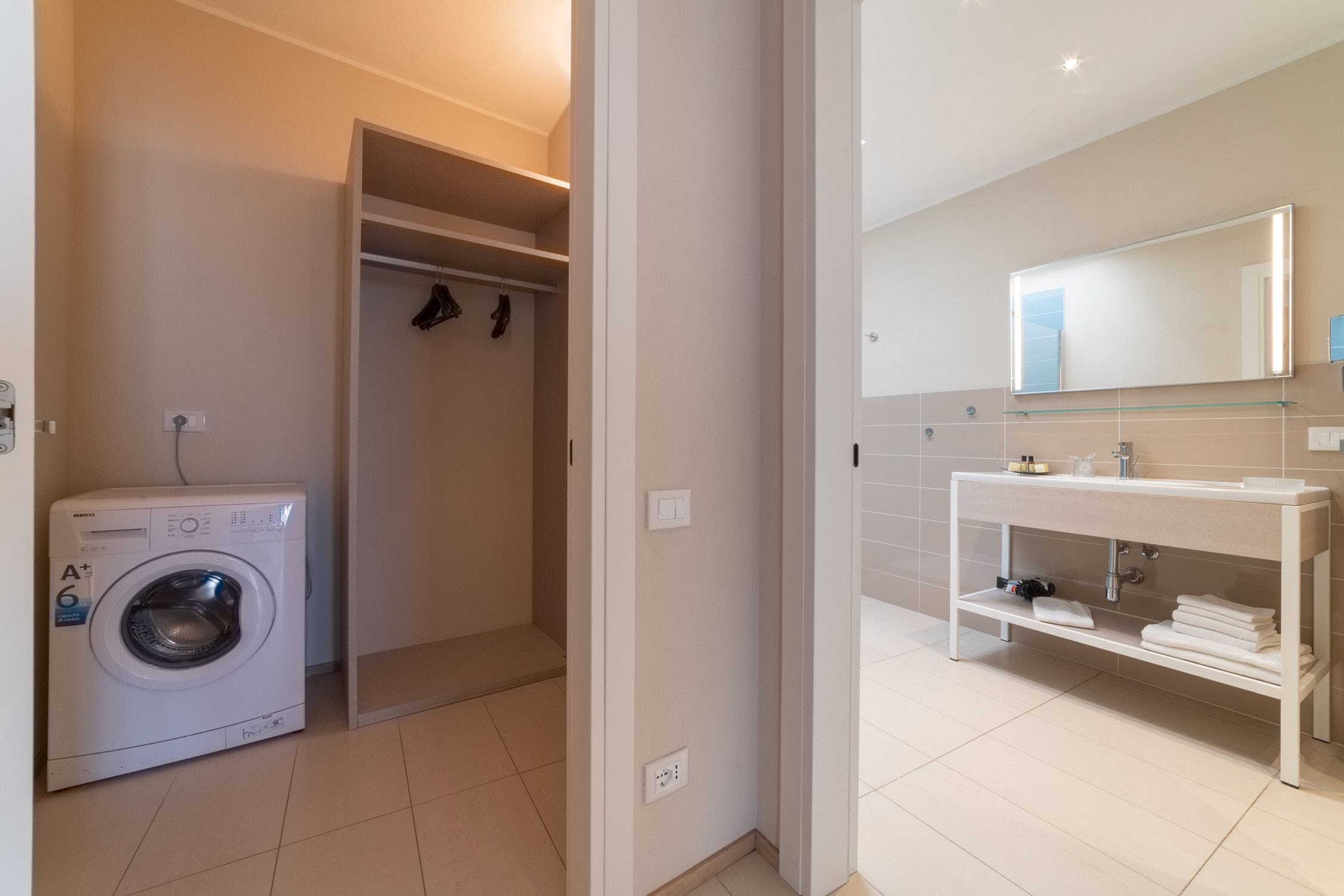 JuniorSuite 9